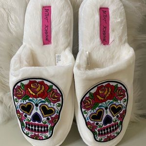 Brand new Betsey Johnson slippers